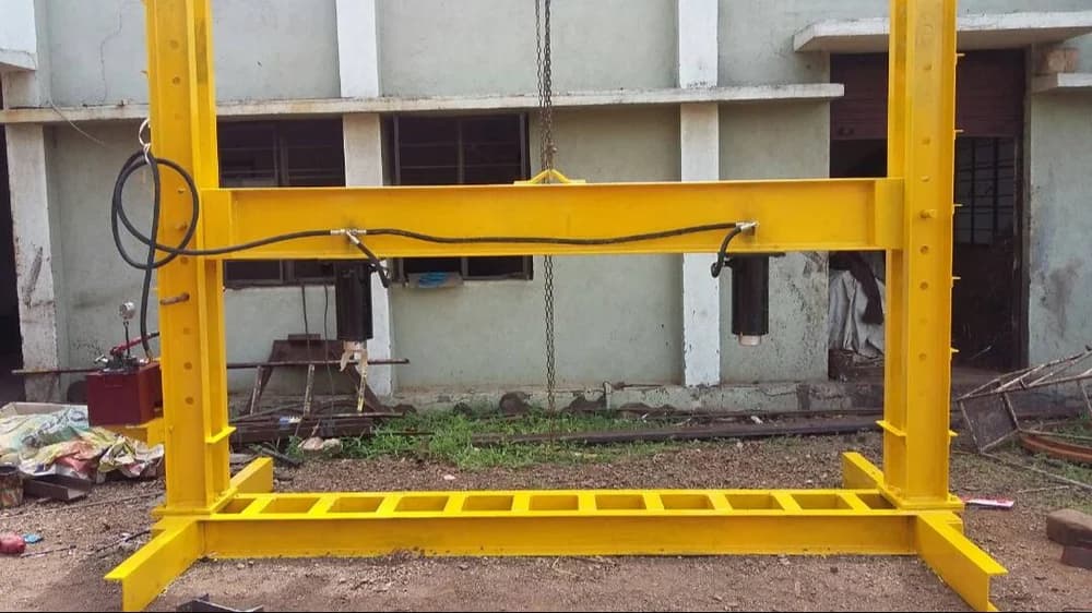 Cement Concrete Pipe Three Edge Load Bearing Testing Machine - detail view 2